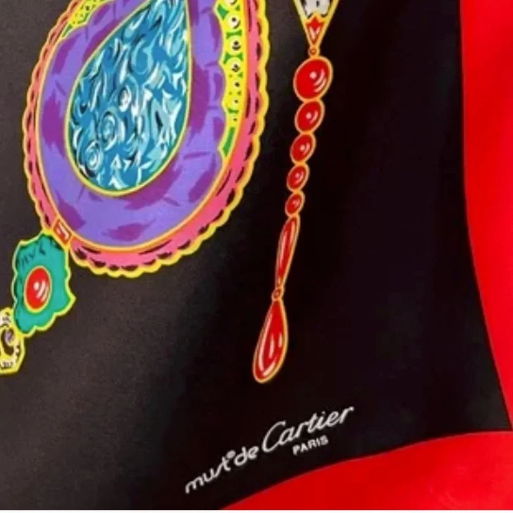 NWOT CARTIER Must de Cartier 100% Silk Scarf Jewelry Motif 32” x 32”